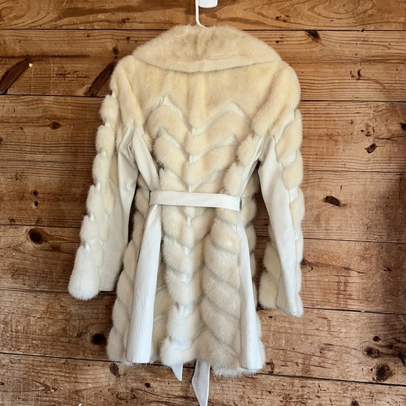 Vintage Gwynn Carpenter Fur Leather Belted Jacket - Picture 5 of 15